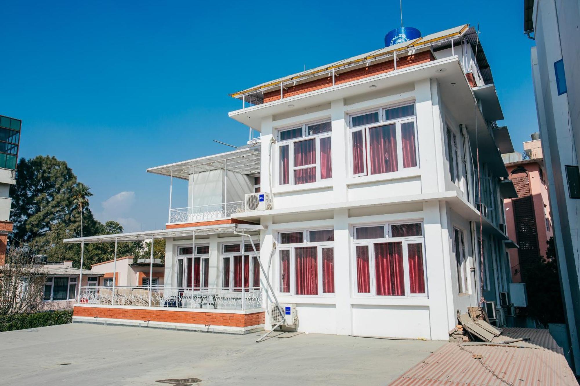 OYO 11474 Gangaur Regency Boutique Hotel Katmandou Extérieur photo