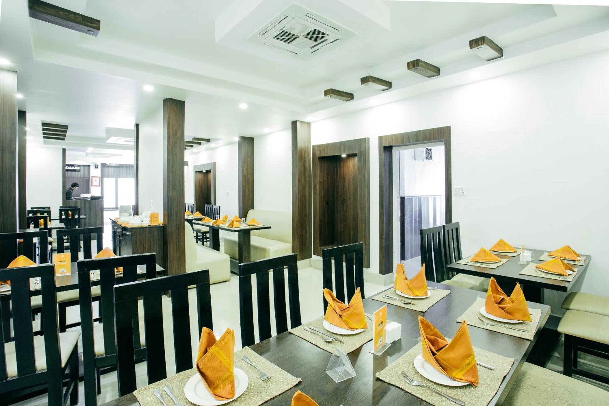 OYO 11474 Gangaur Regency Boutique Hotel Katmandou Extérieur photo